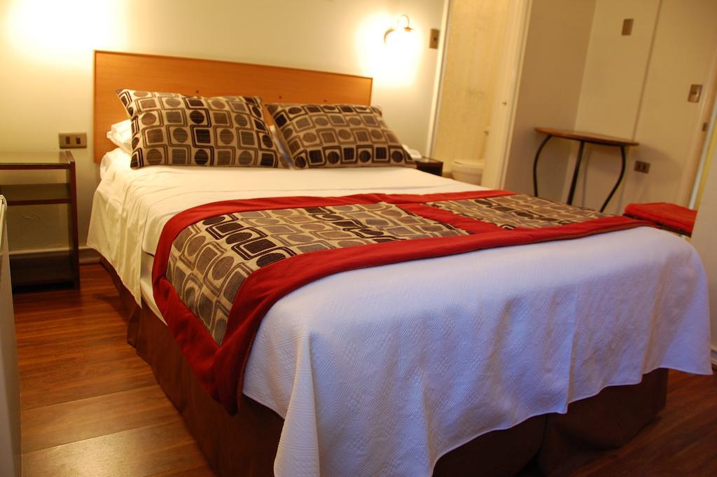 Hotel Plaza Concepcion Ruang foto