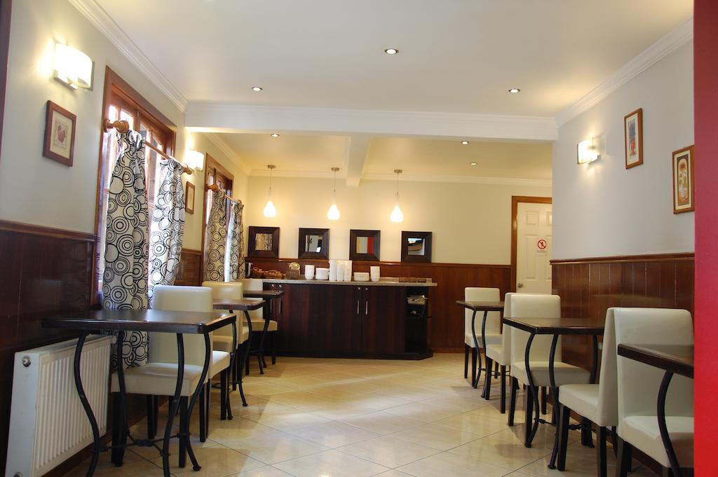 Hotel Plaza Concepcion Ruang foto